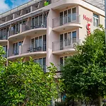 מלון Hotel Central סאני ביץ'
