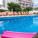Hotel Central מלון סאני ביץ'