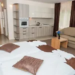 Hotel Central 3* サニービーチ