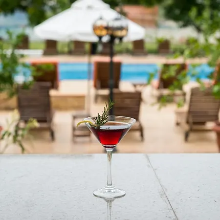 Сентраль Отель Солнечный берег