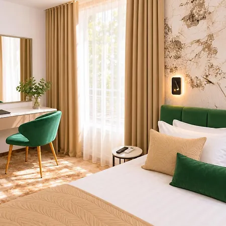 فندق Hotel Central