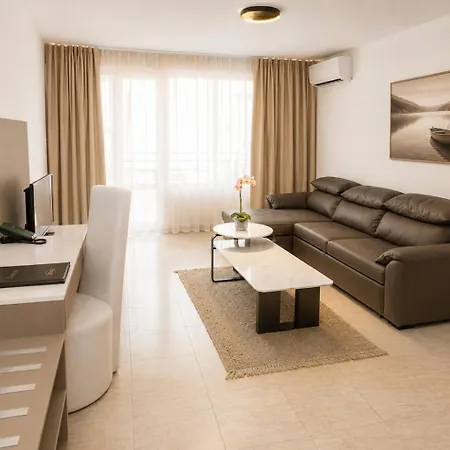 Hotel Central فندق ساني بيتش