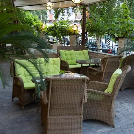 Hotel Central فندق