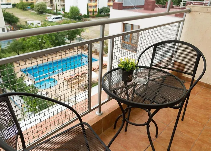 Hotel Central 3* サニービーチ