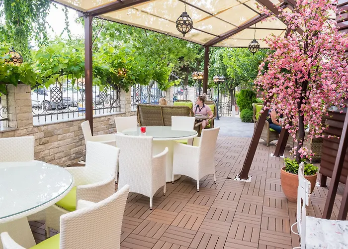 Hotel Central ホテル 3*