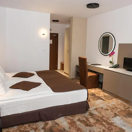 מלון Hotel Central סאני ביץ'